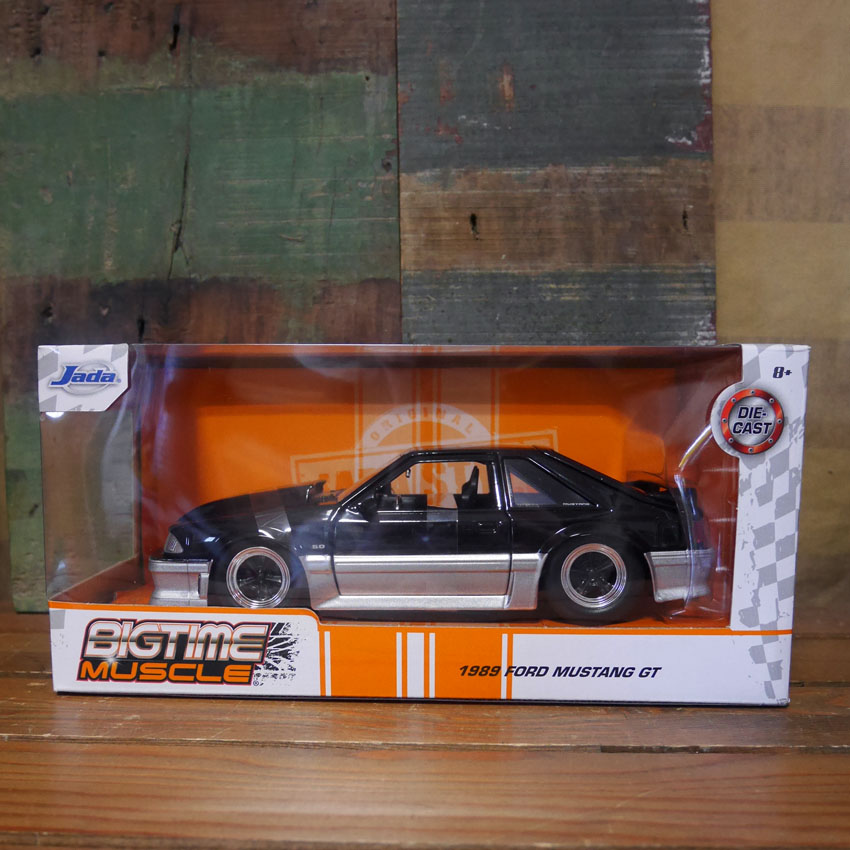 フォード マスタング BTM 1989 Ford Mustang GT 1/24  ミニカー　アメリカン雑貨